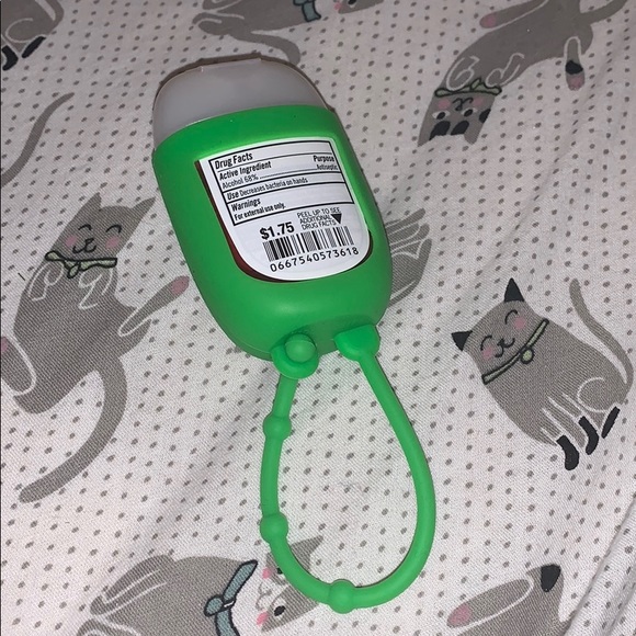 Pocketbac Lime hand sanitizer holder - Picture 2 of 3